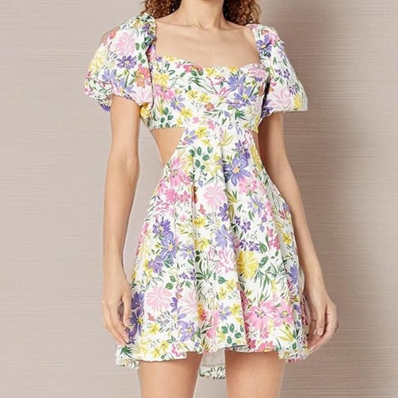 ASTR Floral Puff Sleeve Backless Cutout Mini Dress size large - Picture 9 of 9